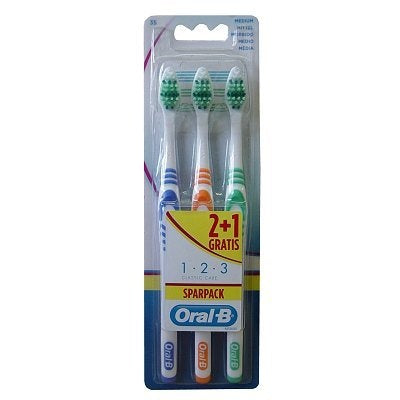 Oral B Tandenborstel 1.2.3 Medium - 3 Stuks